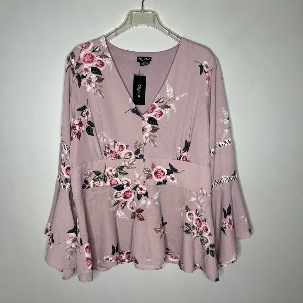 NWT City Chic Rise Play Top Faux Button Front Bell Sleeves and Layered Hem M/18